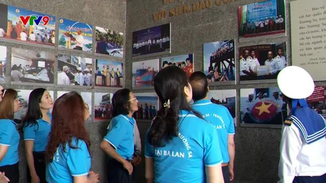 Người Việt ở nước ngoài góp sức vì Trường Sa