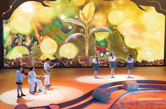 “Melodies of Vietnam: When the Land Calls the Seasons”: Inspires guests with  deeply humane stories. - Ảnh 6.