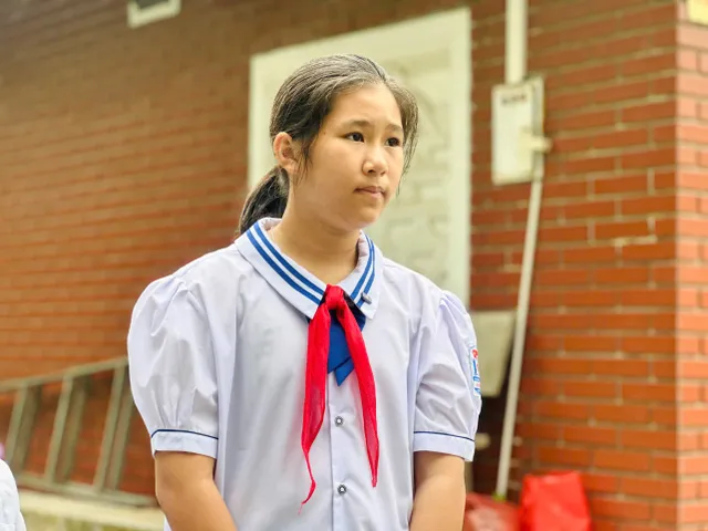 Kindness Buss “sparks of love” to warm up winter in Nghe An - Ảnh 6.