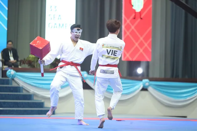 TRỰC TIẾP SEA Games 33 ngày 10/12: Thể thao Việt Nam có huy chương đầu tiên - Ảnh 1.