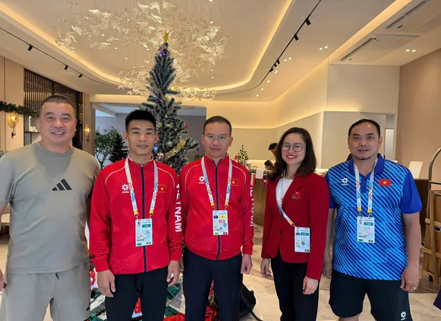 Trưởng đoàn Nguyễn Hồng Minh thăm, động viên tinh thần thi đấu đội MMA tại SEA Games 33- Ảnh 1. Trưởng đoàn Nguyễn Hồng Minh thăm, động viên tinh thần thi đấu đội MMA tại SEA Games 33- Ảnh 1.