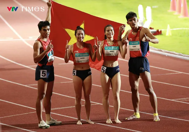 Nguyễn Thị Oanh nói gì sau khi tiếp tục thống trị cự ly 5000m tại SEA Games - Ảnh 1. Nguyễn Thị Oanh nói gì sau khi tiếp tục thống trị cự ly 5000m tại SEA Games - Ảnh 1.