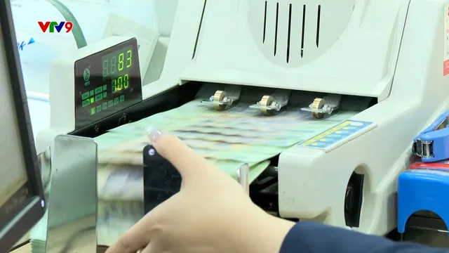 Tín dụng bứt phá, lãi suất tiếp tục xu hướng tăng