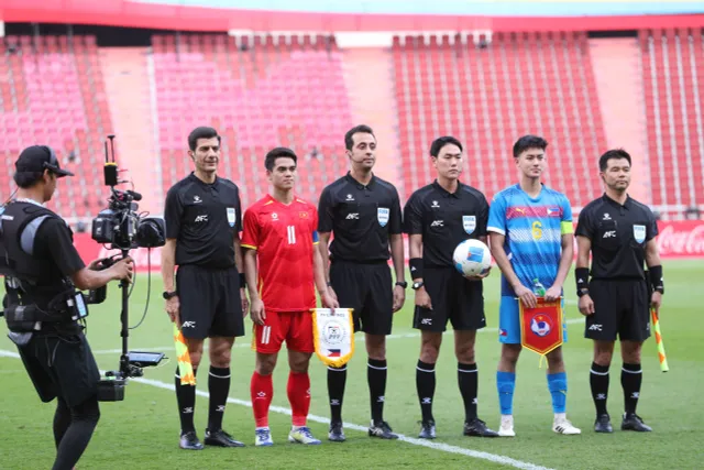 TRỰC TIẾP U22 Việt Nam 0-0 U22 Philippines: Hiệp 1 - Ảnh 1.