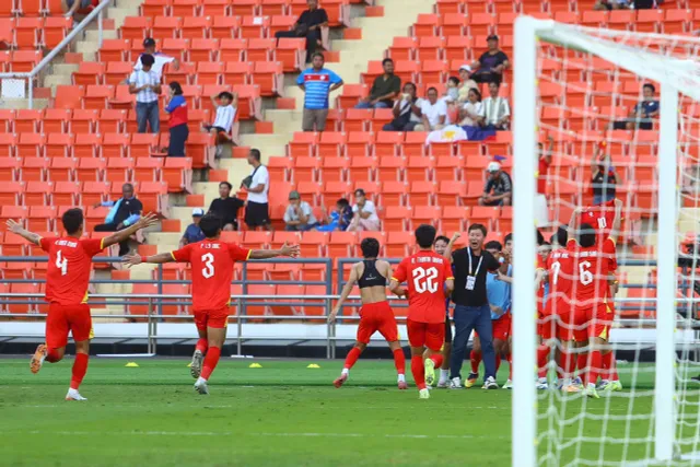 TRỰC TIẾP U22 Việt Nam 2-0 U22 Philippines: Mở toang cánh cửa vào chung kết - Ảnh 2.