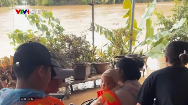 Documentary “Mud Traces”: Warmth of humanity amid the scars of a devastating flood - Ảnh 18.