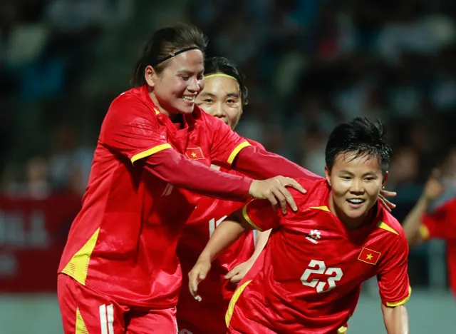 TRỰC TIẾP ĐT Việt Nam 0-0 ĐT Philippines: Trọng tài "đánh cắp" bàn thắng của tuyển nữ Việt Nam - Ảnh 4.