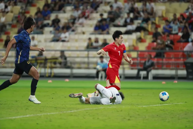TRỰC TIẾP U22 Việt Nam 1-2 U22 Thái Lan: Đình Bắc rút ngắn tỉ số | Hiệp 2 - Ảnh 1.