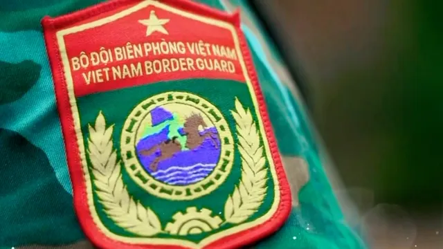 Những thầy giáo số mang quân hàm xanh