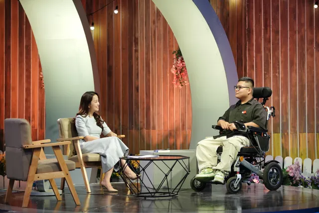 Station of Love:   Rising Above Fate to Reach the Gates of University - Ảnh 1.