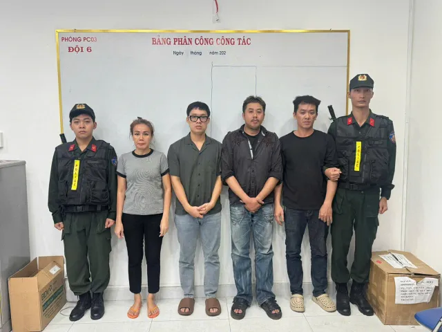 Khởi tố 4 bị can trong đường dây sản xuất, tiêu thụ gas giả quy mô lớn tại Tp. Hồ Chí Minh