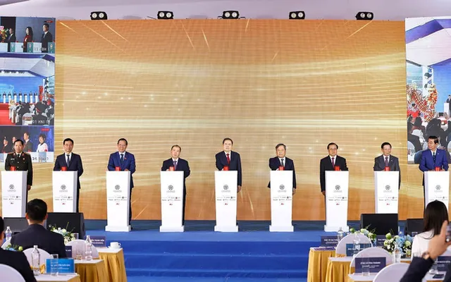 Works starts on Hanoi’s Red River Landscape Boulevard Axis project - Ảnh 1.