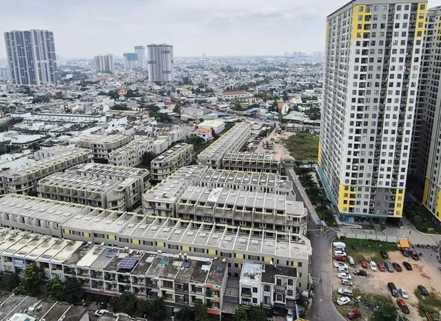 Doanh nghiệp bất động sản làm gì để tránh tác động của lãi suất?- Ảnh 1.
