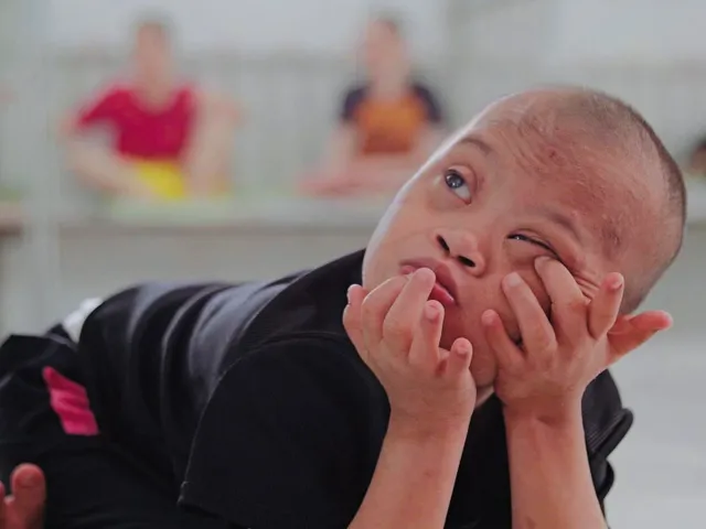 December episode of  Kindness Bus   Brings Warmth to a Home Built on the Word “Love” - Ảnh 4.