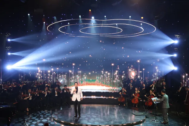 Lighthouse Aspiration: Honoring Those Who Illuminate the Future with Intellect and Unwavering  Determination - Ảnh 13.