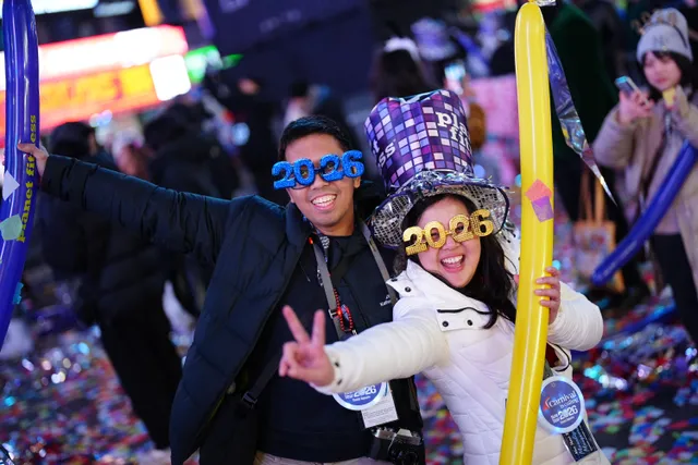 Toàn cảnh không khí đón năm mới 2026 trên thế giới - Ảnh 2.