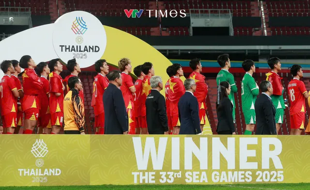 Bóng đá Việt Nam và dấu ấn HLV Kim Sang-Sik: Thành công không tới từ những phép màu- Ảnh 1. Bóng đá Việt Nam và dấu ấn HLV Kim Sang-Sik: Thành công không tới từ những phép màu- Ảnh 1.