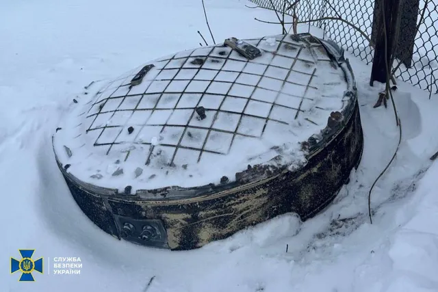 Nga phóng tên lửa siêu vượt âm Oreshnik tấn công Ukraine gần biên giới NATO - Ảnh 1.