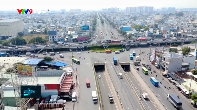 TP. Hồ Chí Minh: Khơi thông vốn đầu tư hạ tầng tăng trưởng "2 con số"