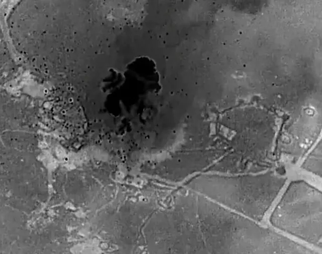 Mỹ không kích trả đũa IS tại Syria - Ảnh 1.