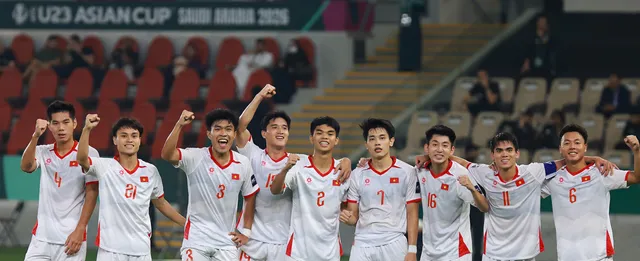 14 trận toàn thắng và những dấu ấn khó quên của HLV Kim Sang Sik- Ảnh 4. 14 trận toàn thắng và những dấu ấn khó quên của HLV Kim Sang Sik- Ảnh 4.