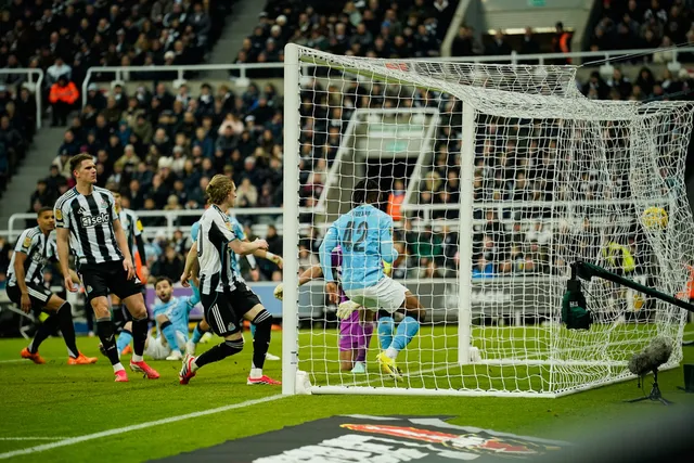Man City thắng Newcastle 2-0, nắm lợi thế lớn ở bán kết Cup Liên đoàn- Ảnh 1.