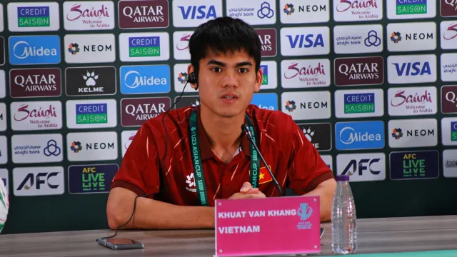 HLV Kim Sang Sik tự tin đối đầu U23 UAE- Ảnh 3.