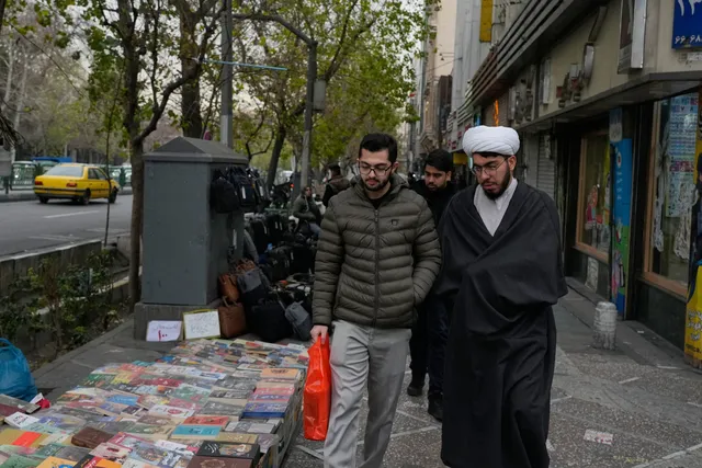 Tình hình Iran dần ổn định bất chấp sức ép gia tăng từ Mỹ- Ảnh 3. Tình hình Iran dần ổn định bất chấp sức ép gia tăng từ Mỹ- Ảnh 3.