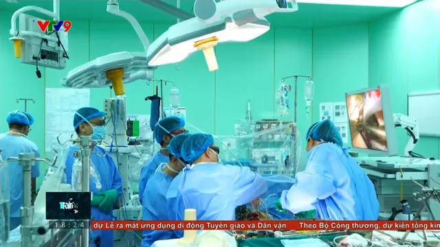 Lần đầu tiên Việt Nam thay van tim bằng nội soi 3D