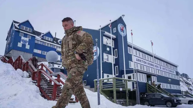 Tổng thống Trump đe dọa áp thuế các quốc gia phản đối kế hoạch kiểm soát Greenland - Ảnh 1.