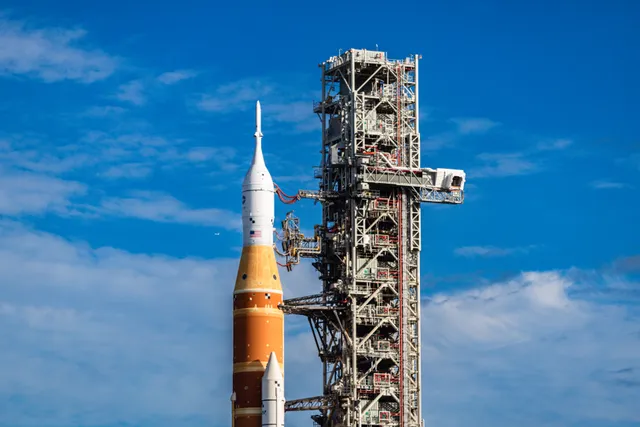 NASA sẵn sàng đưa con người trở lại Mặt Trăng - Ảnh 1.