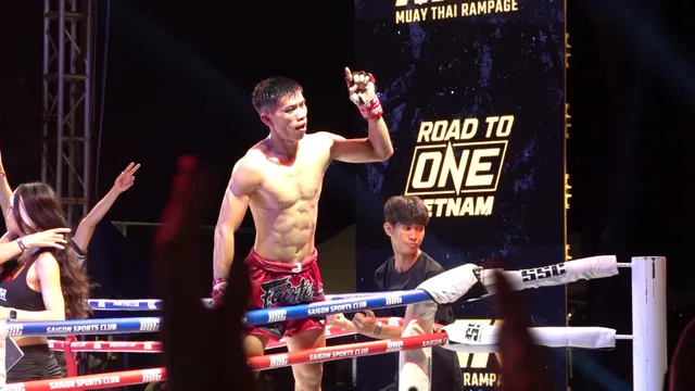 Màn trở lại của Huỳnh Văn Tuấn sau một năm đầy biến động- Ảnh 4. Màn trở lại của Huỳnh Văn Tuấn sau một năm đầy biến động- Ảnh 4.