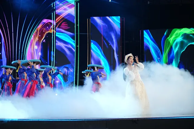 Light of Knowledge Gala 2025: Honoring the Intellectual Community, Proud of the Name Vietnam - Ảnh 8.