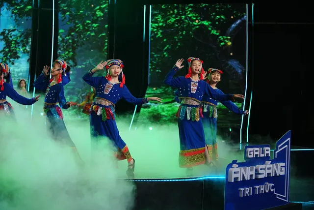 Light of Knowledge Gala 2025: Honoring the Intellectual Community, Proud of the Name Vietnam - Ảnh 17.