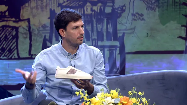 Vietnam - Come and Love: When Foreigners Choose the S-Shaped Land for Their Dreams - Ảnh 5.