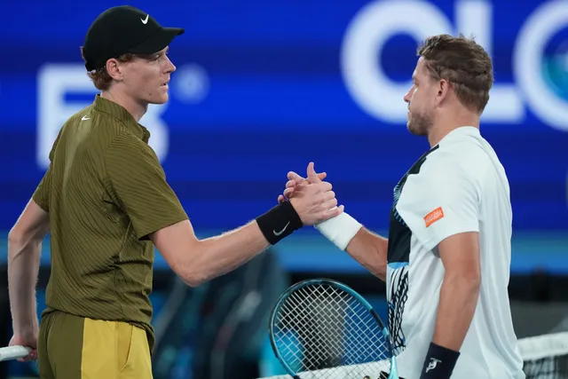 Jannik Sinner áp đảo James Duckworth 3-0: Bản lĩnh nhà vô địch tại Australia mở rộng- Ảnh 3. Jannik Sinner áp đảo James Duckworth 3-0: Bản lĩnh nhà vô địch tại Australia mở rộng- Ảnh 3.