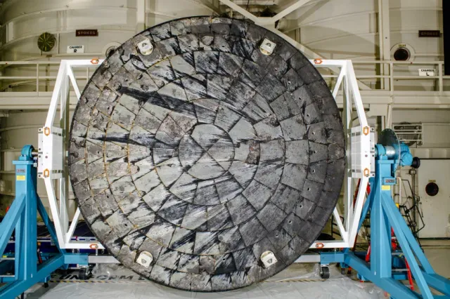 NASA chuẩn bị đưa con người trở lại Mặt Trăng bằng tàu vũ trụ vấp phải tranh cãi về an toàn- Ảnh 1. NASA chuẩn bị đưa con người trở lại Mặt Trăng bằng tàu vũ trụ vấp phải tranh cãi về an toàn- Ảnh 1.