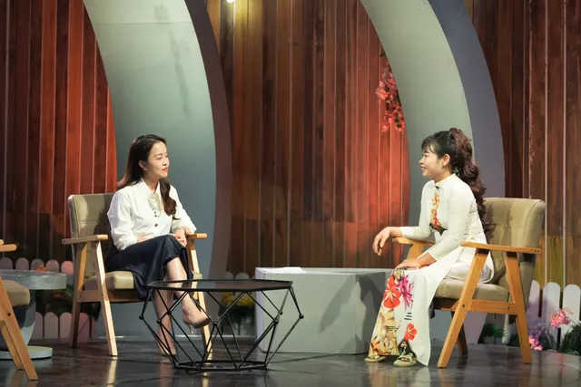 Station of Love: Lighting Hope from Hardship - Ảnh 1.