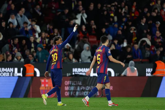 Thắng dễ Real Oviedo, Barcelona lấy lại ngôi đầu La Liga từ Real Madrid
- Ảnh 1. Thắng dễ Real Oviedo, Barcelona lấy lại ngôi đầu La Liga từ Real Madrid
- Ảnh 1.