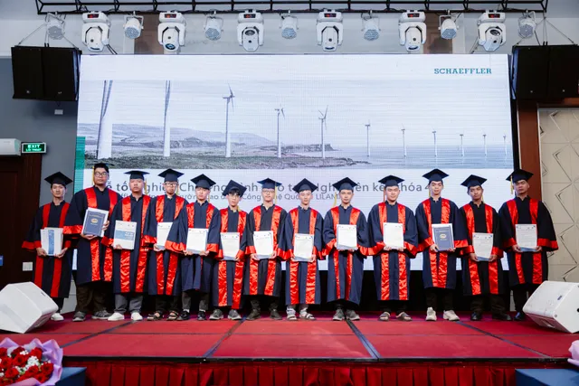 Commitment to nurturing skilled talent for Industry 4.0 in Vietnam - Ảnh 1.