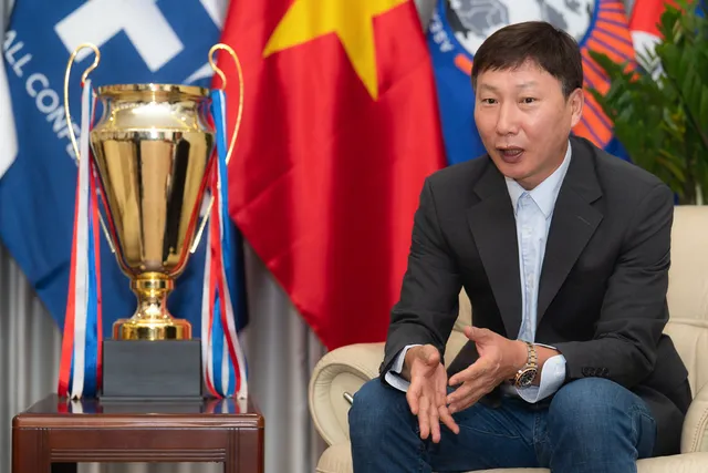 HLV Kim Sang Sik: "U23 Việt Nam đã chứng minh khả năng cạnh tranh sòng phẳng ở sân chơi châu lục"- Ảnh 1. HLV Kim Sang Sik: "U23 Việt Nam đã chứng minh khả năng cạnh tranh sòng phẳng ở sân chơi châu lục"- Ảnh 1.