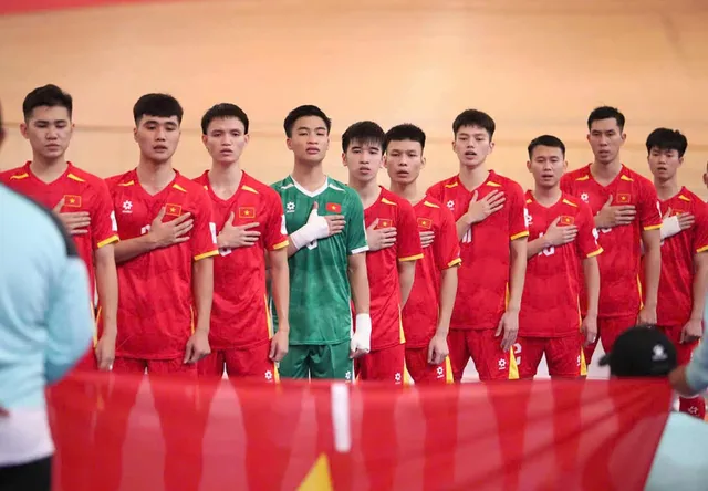 Tuyển futsal Việt Nam ngược dòng kịch tính - Ảnh 2. Tuyển futsal Việt Nam ngược dòng kịch tính - Ảnh 2.