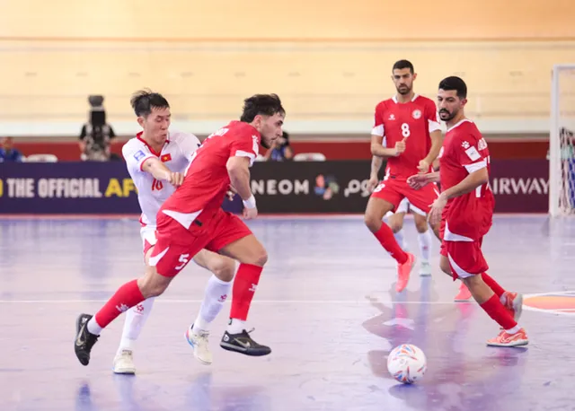 Futsal Việt Nam tiến gần đến tứ kết VCK futsal châu Á 2026- Ảnh 1. Futsal Việt Nam tiến gần đến tứ kết VCK futsal châu Á 2026- Ảnh 1.