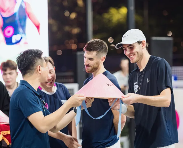 Dàn sao pickleball quốc tế thi đấu, giao lưu sôi nổi tại Việt Nam, kết nối cộng đồng người hâm mộ- Ảnh 4.