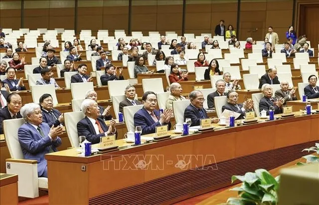 NA Chairman meets predecessors - Ảnh 1.