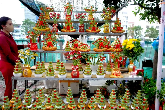 Chợ hoa "Trên bến dưới thuyền" những ngày cuối năm- Ảnh 21. Chợ hoa "Trên bến dưới thuyền" những ngày cuối năm- Ảnh 21.