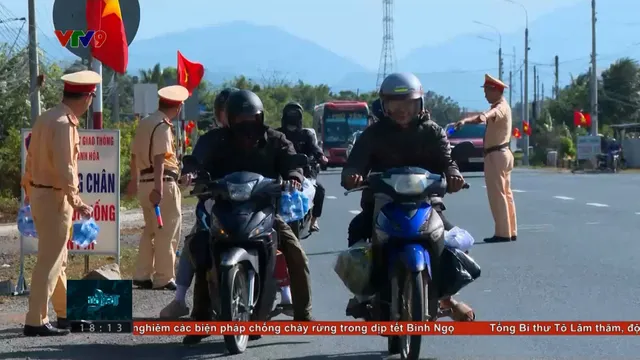 Hỗ trợ người đi xe máy về quê đón Tết an toàn