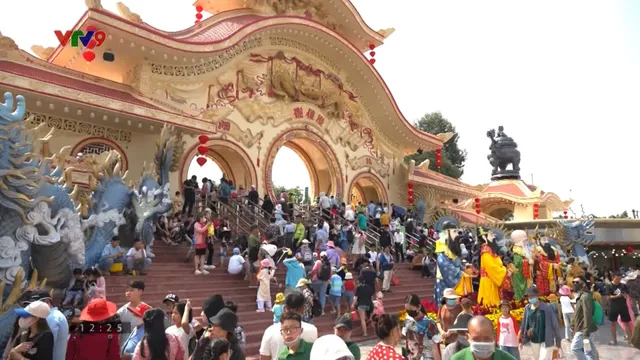 TP. Hồ Chí Minh: Du lịch đóng góp tích cực cho mục tiêu tăng trưởng 2 con số