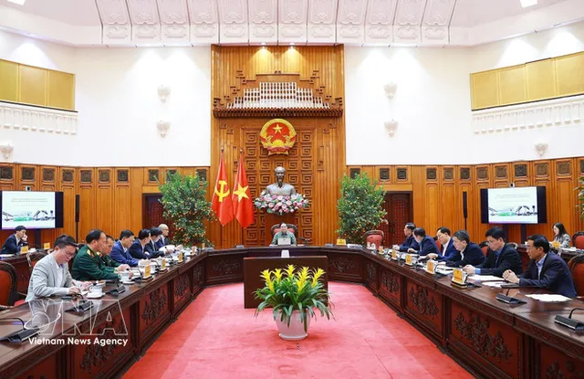 PM orders new Lo river bridge to meet emerging development needs - Ảnh 1.