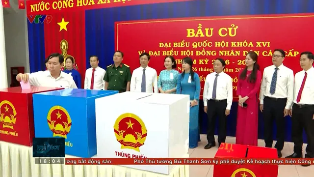 Không khí phấn khởi trong ngày đầu bầu cử sớm